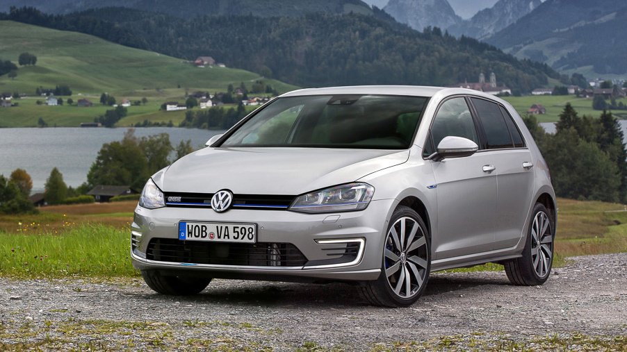 Хэтчбек Volkswagen Golf