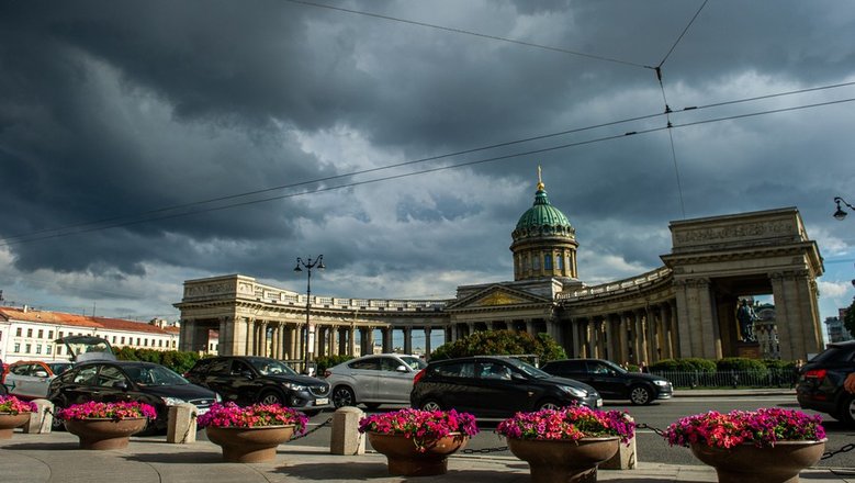 Питер август фото Главный синоптик Петербурга Колесов предупредил о грозах с градом и знойной жаре