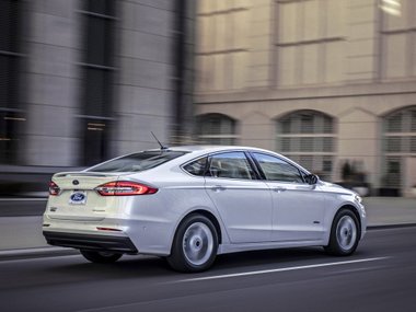 slide image for gallery: 24625 | Ford Fusion