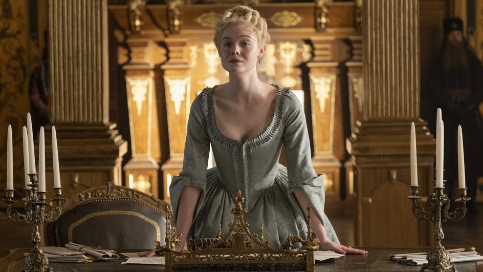 Эль Фаннинг в сериале «Великая» Эль Фаннинг в сериале «Великая»