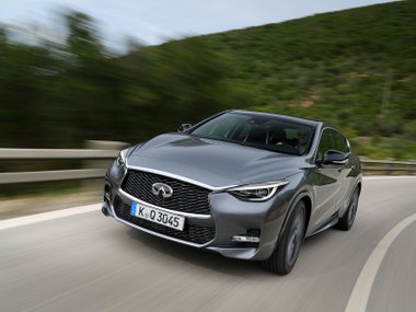 slide image for gallery: 19054 | Infiniti Q30 Sport