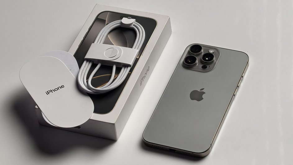 комплектация смартфона iPhone 16 Pro Max комплектация смартфона iPhone 16 Pro Max