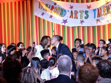 Slide image for gallery: 13314 | Мишель Обама и Барак Обама. Фото: legion-media.ru