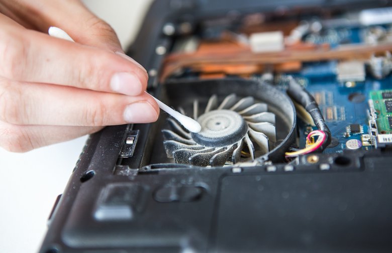 Как почистить компьютер от пыли