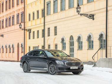 slide image for gallery: 24123 | Kia K900