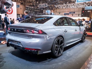 slide image for gallery: 24213 | Peugeot 508