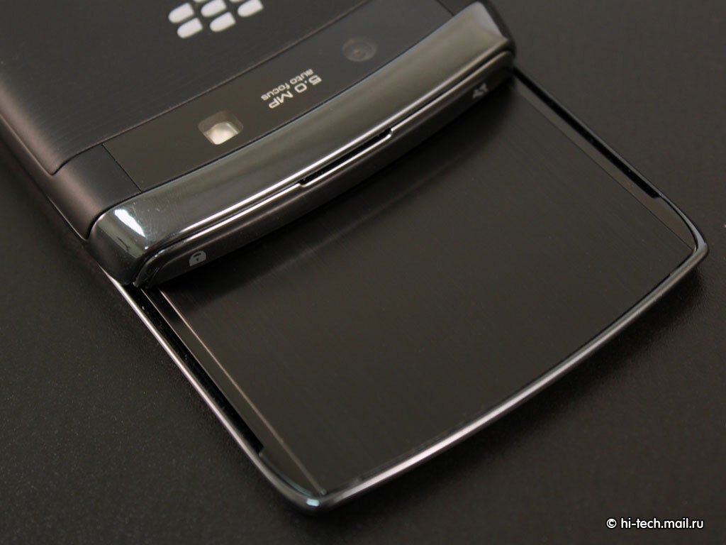 Обзор Blackberry Torch 9800: смартфон с очень удобной клавиатурой - Hi-Tech  Mail.ru