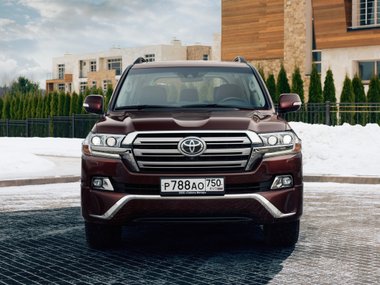 slide image for gallery: 25725 | Land Cruiser 200
