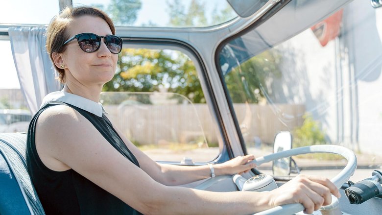 Как живет 39-летняя мать-одиночка, которая обожает водить автобусы