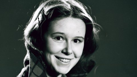 симонова Зло абсолютное»: актриса Евгения Симонова резко высказалась об Иосифе  Сталине - МК