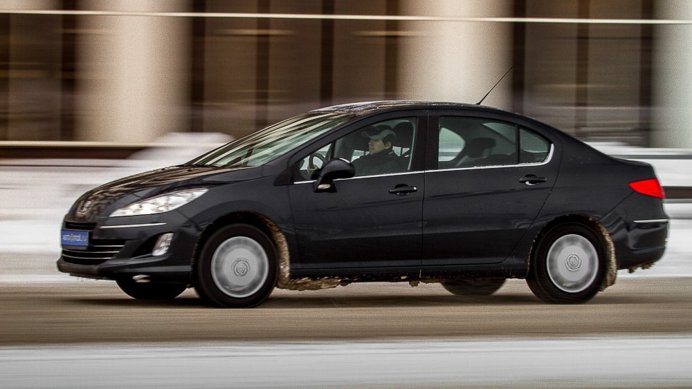 Citroen 408. Peugeot 408 2023. Peugeot 408 сбоку.