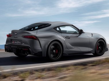 slide image for gallery: 24544 | Toyota Supra