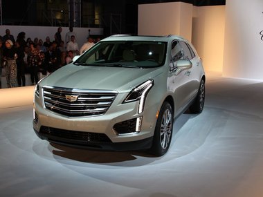 slide image for gallery: 18817 | Cadillac XT5