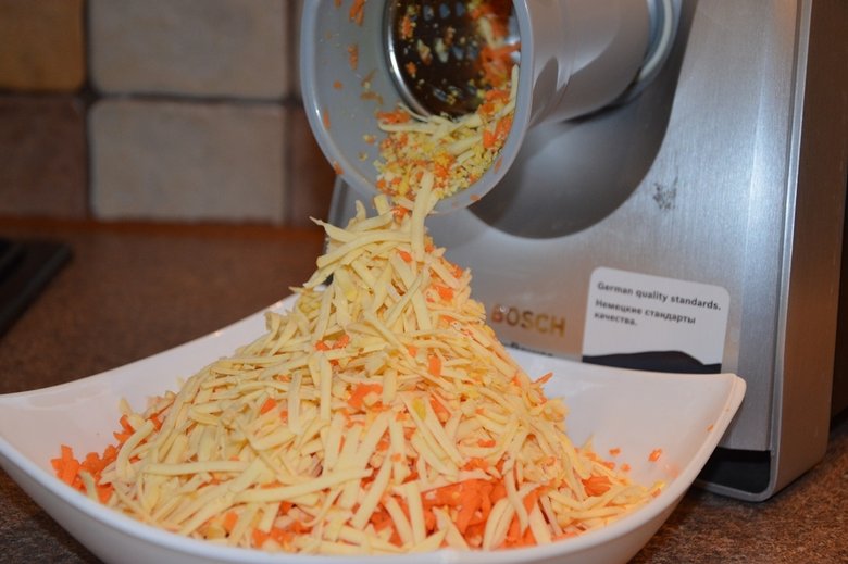 Мясорубка Bosch способна аккуратно «натереть» сыр и морковь