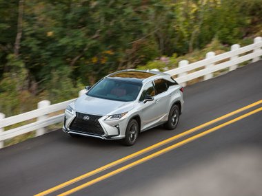 slide image for gallery: 17956 | Lexus RX 200t