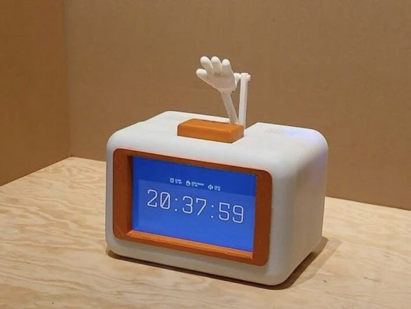 Гаджет получил название Self-Snoozing Alarm Clock.