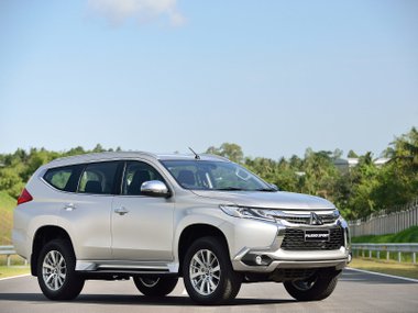 slide image for gallery: 17193 | Mitsubishi Pajero Sport
