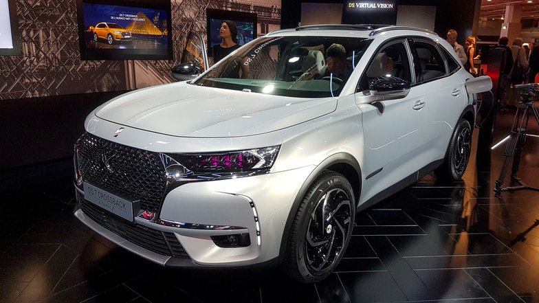 slide image for gallery: 23789 | DS 7 Crossback