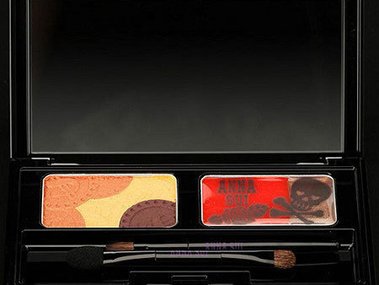 Slide image for gallery: 1932 | Палетка для глаз Eye & Lip Beach Palette, Anna Sui, 890 руб.