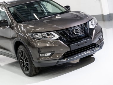 slide image for gallery: 28570 | Nissan Qashqai и X-Trail получили особую версию в России