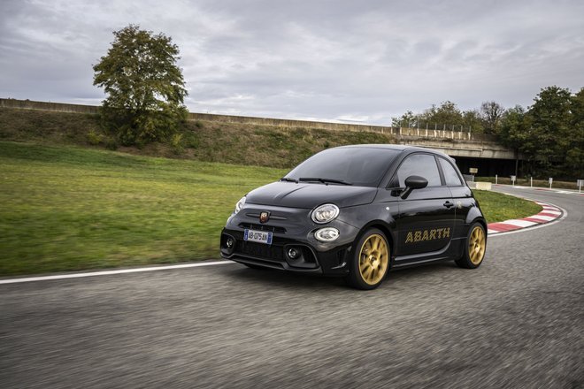 Abarth 695 75° Anniversario