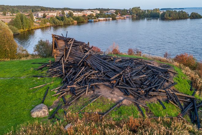 Успенская церковь после пожара