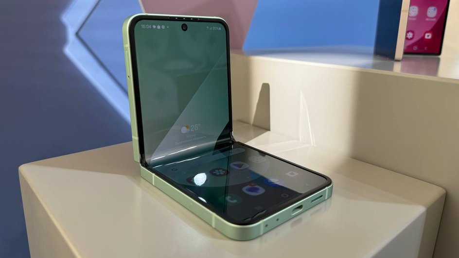 дизайн Galaxy Z Flip 6