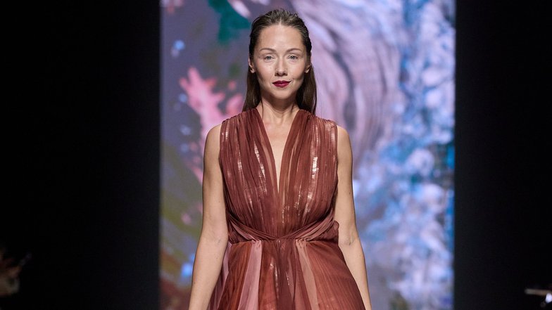 JULIA DALAKIAN, весна-лето 2025 (источник фото: moscowfashion.ru) JULIA DALAKIAN, весна-лето 2025 (источник фото: moscowfashion.ru)