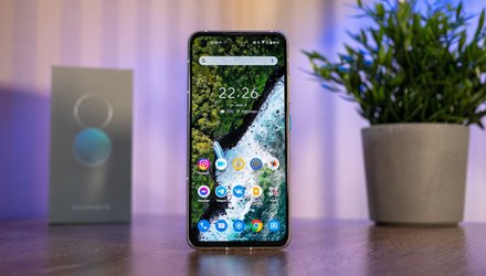 ASUS ZenFone 8