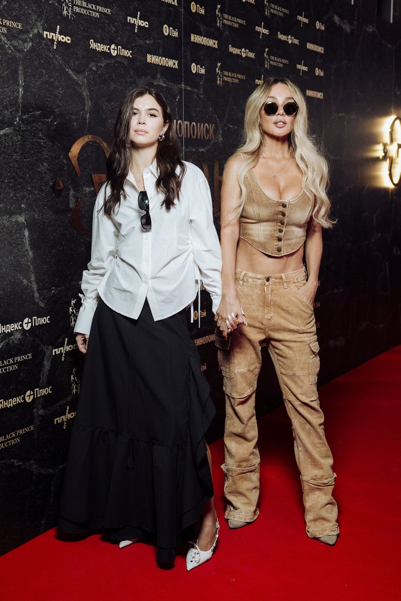 Анна Седокова с дочерью на премьере сериала «Этерна», фото: пресс-служба Анна Седокова с дочерью на премьере сериала «Этерна», фото: пресс-служба