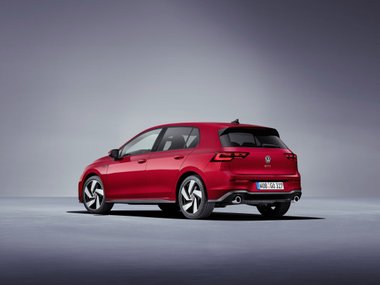 slide image for gallery: 25700 | Golf GTI