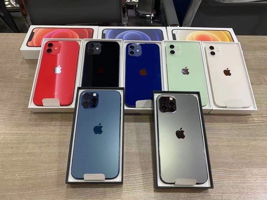 Первая распаковка и «живые» фото iPhone 12: новый дизайн и «опустевшая»  коробка - Hi-Tech Mail.ru