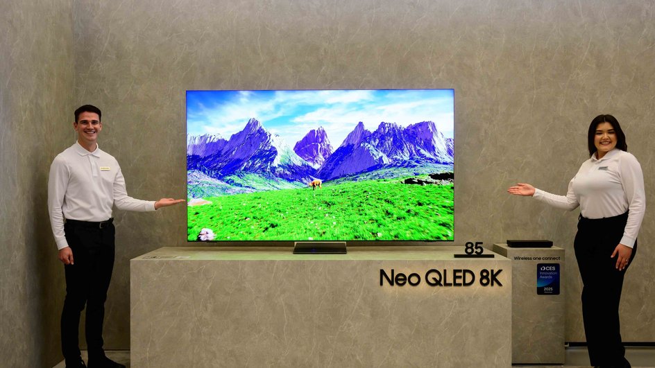 Фон на телевизоре Samsung Neo QLED 8K