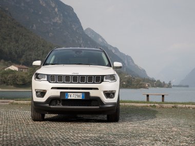 slide image for gallery: 23853 | Jeep Compass