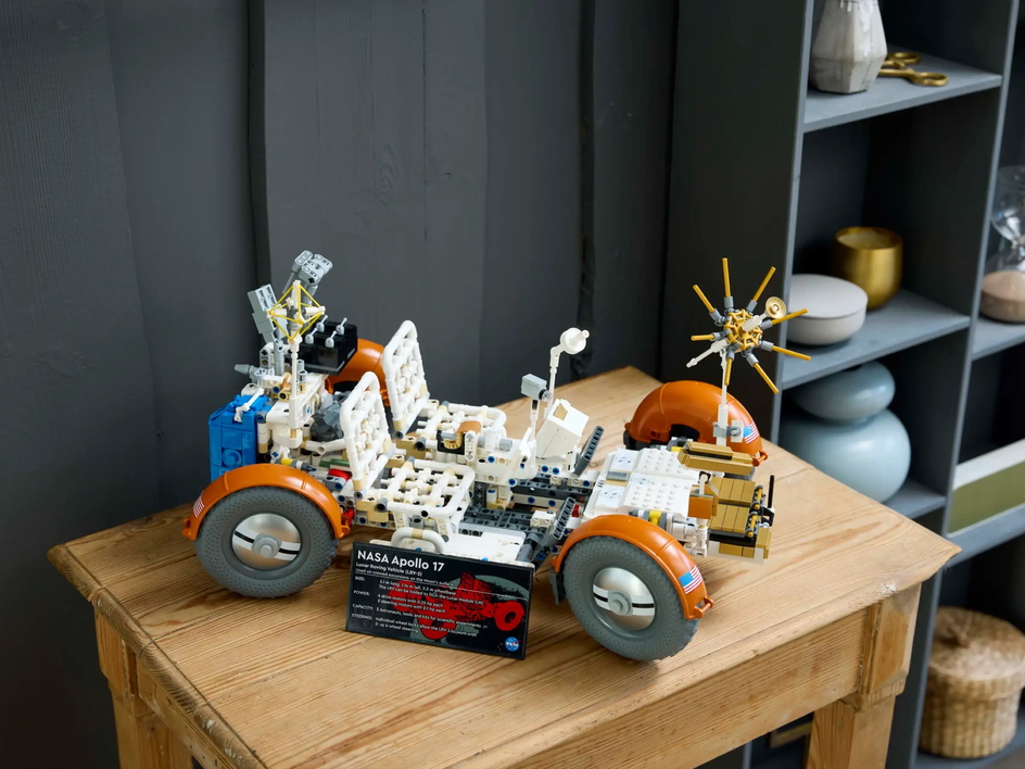 Набор Lego NASA Apollo Lunar Roving Vehicle