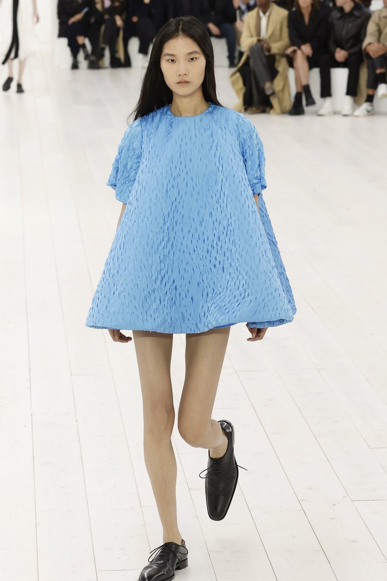 Loewe весна-лето 2025 Loewe весна-лето 2025