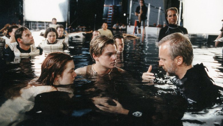 Кейт Уинслет, Леонардо ДиКаприо и Джеймс Кэмерон на съемках «Титаника»