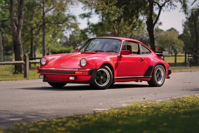 Porsche 911 Turbo (930)