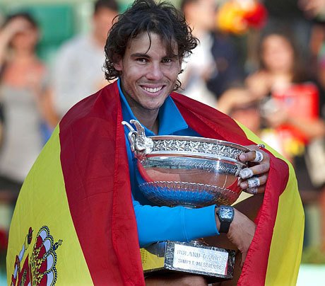 Рафаэль стал победителем Ролан Гарроса 2011 года, одолев в финале Роджера Федерера