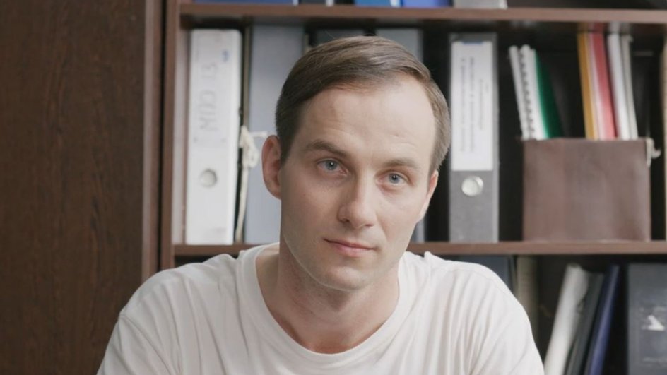 Александр Лавров в сериале «Счастье на паузе» Александр Лавров в сериале «Счастье на паузе»
