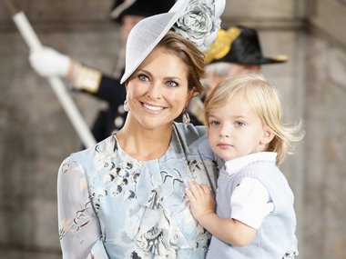 Slide image for gallery: 7315 | Сестра принцессы Виктории принцесса Мадлен с сыном принцем Николасом
