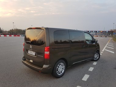 slide image for gallery: 23975 | Citroen Space Tourer