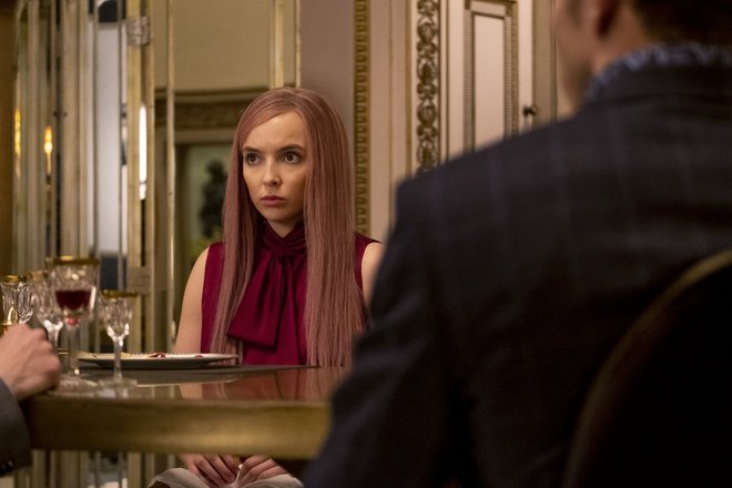 Кадр из сериала Убивая Еву Кадр из сериала Убивая Еву