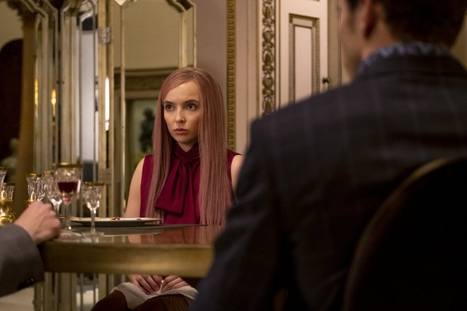 Кадр из сериала Убивая Еву Кадр из сериала Убивая Еву