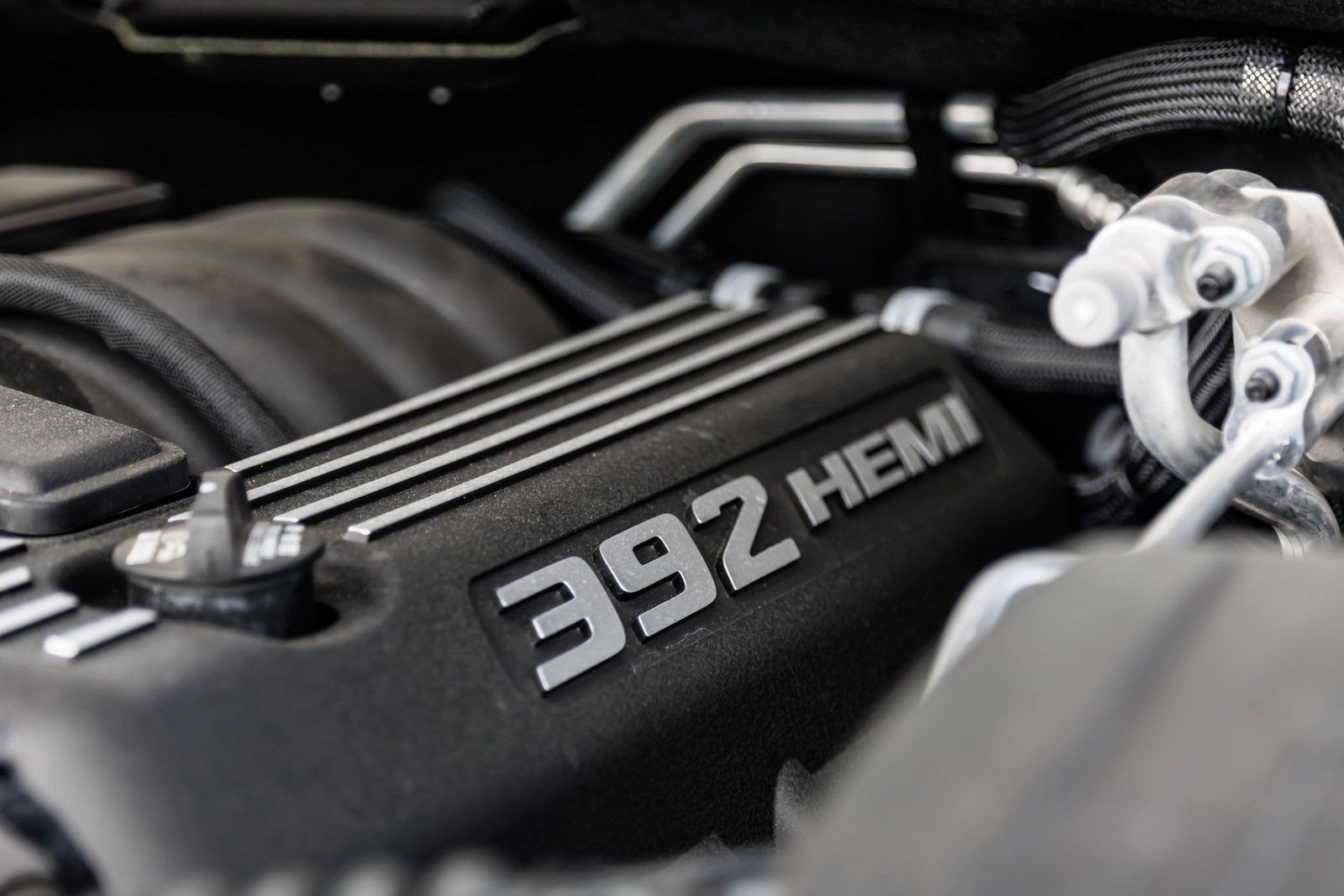Stellantis вернул на конвейер моторы V8 Hemi для пикапов RAM Stellantis вернул на конвейер моторы V8 Hemi для пикапов RAM