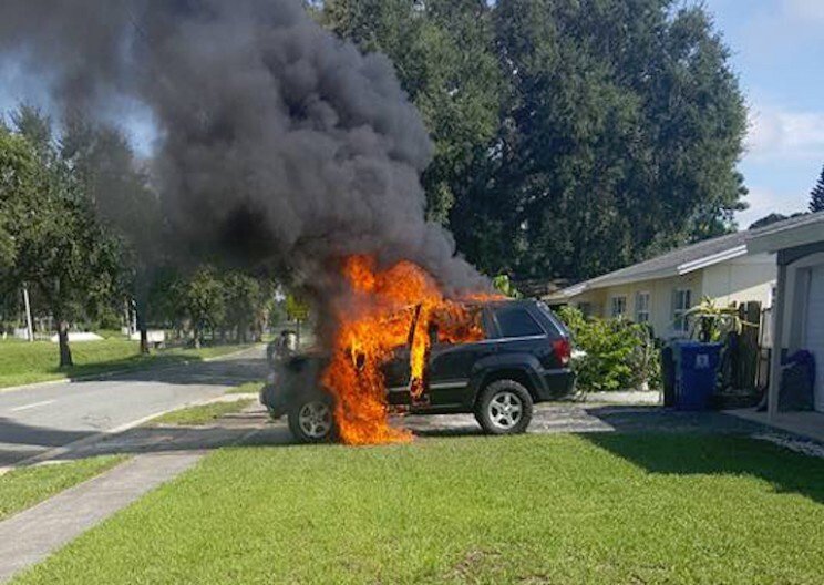 Автомобиль загорелся из-за Galaxy Note 7. Фото: Interesting Engineering