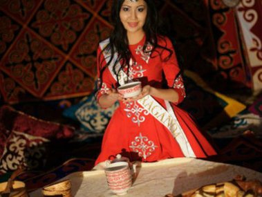 Slide image for gallery: 4248 | Комментарий «Леди Mail.Ru»: На конкурсе «Мисс Казахстан» Диана стала обладательницей приза зрительских симпатий и титула третьей вице-мисс