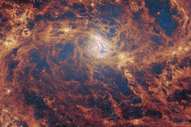 M83 M83