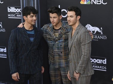 Slide image for gallery: 10447 | Jonas Brothers