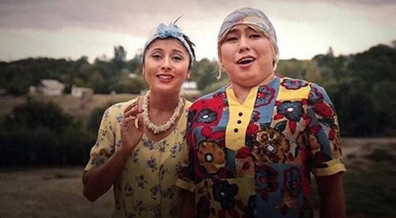 Айнур с Нуртасом Адамбаевым на съемках «Келинки Сабины»